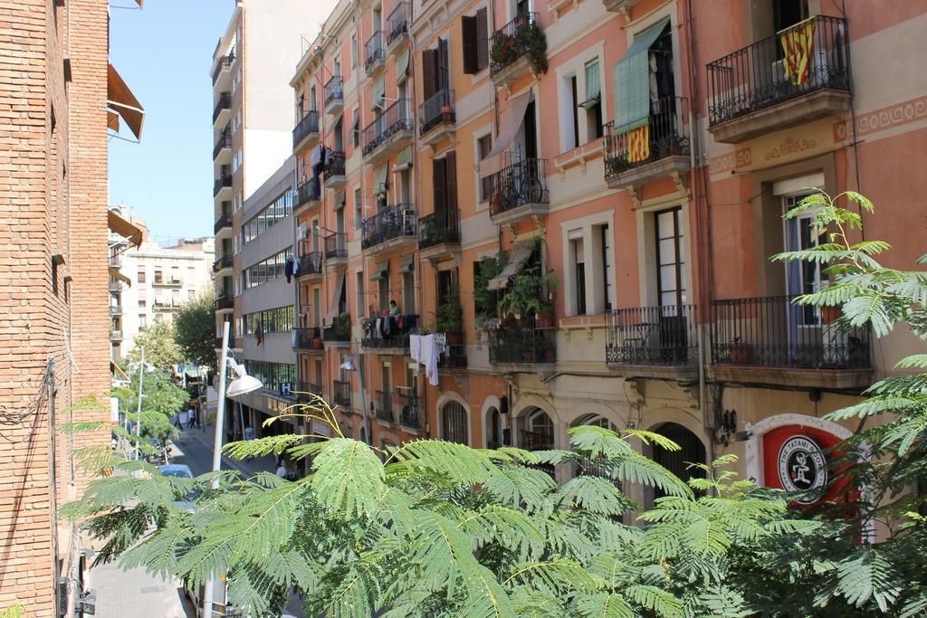 Hostal Oliveta Barcelona Luaran gambar